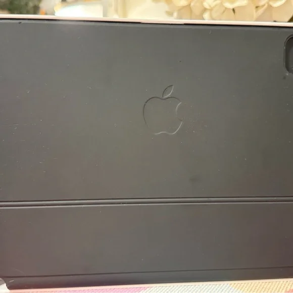 Apple iPad Magic Keyboard - Black